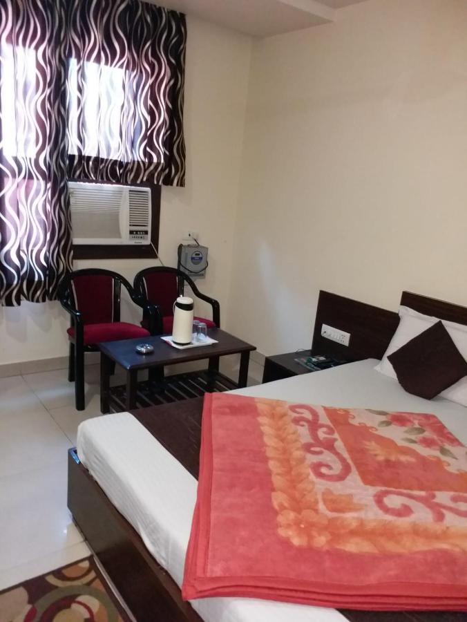 Hotel Abhinandan Inn Τζαϊπούρ Εξωτερικό φωτογραφία