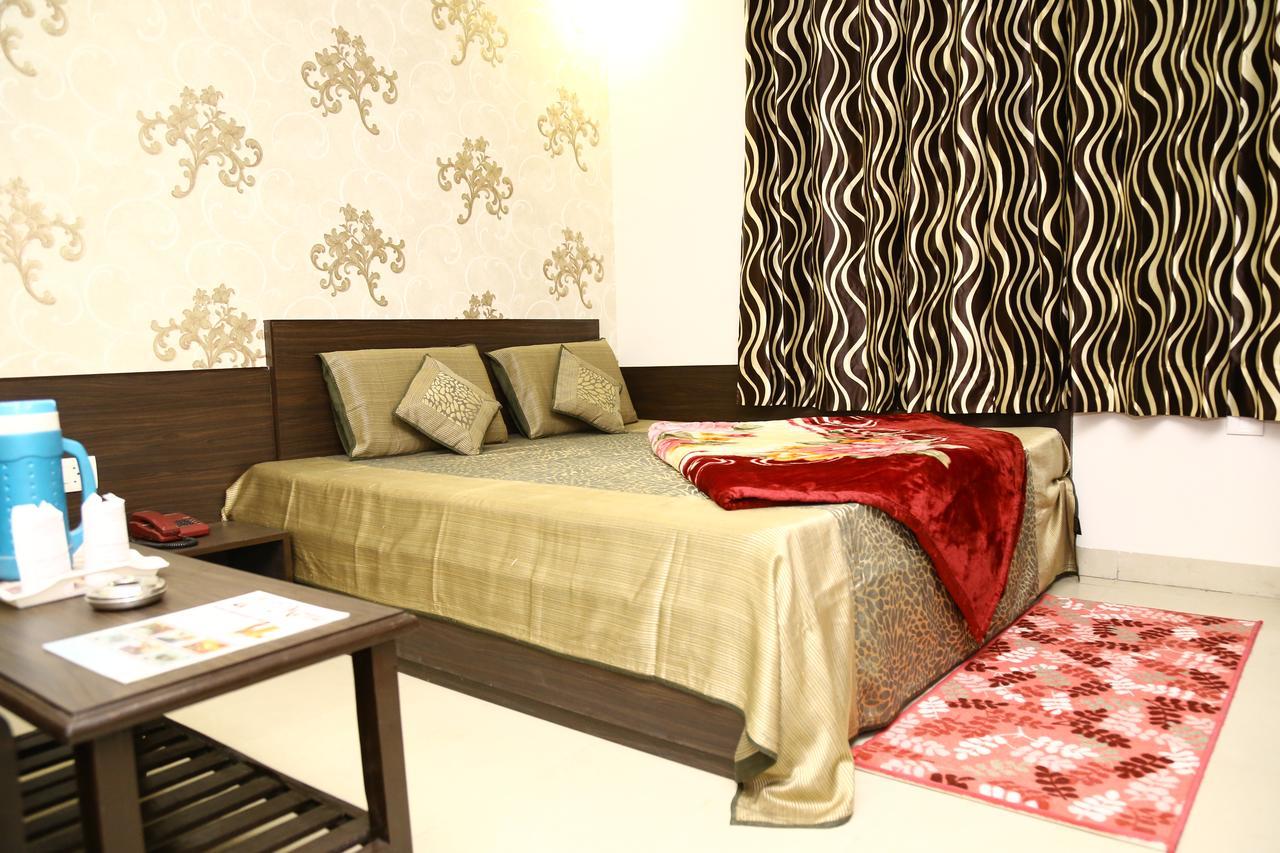 Hotel Abhinandan Inn Τζαϊπούρ Εξωτερικό φωτογραφία