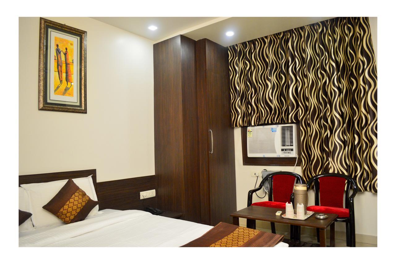 Hotel Abhinandan Inn Τζαϊπούρ Εξωτερικό φωτογραφία