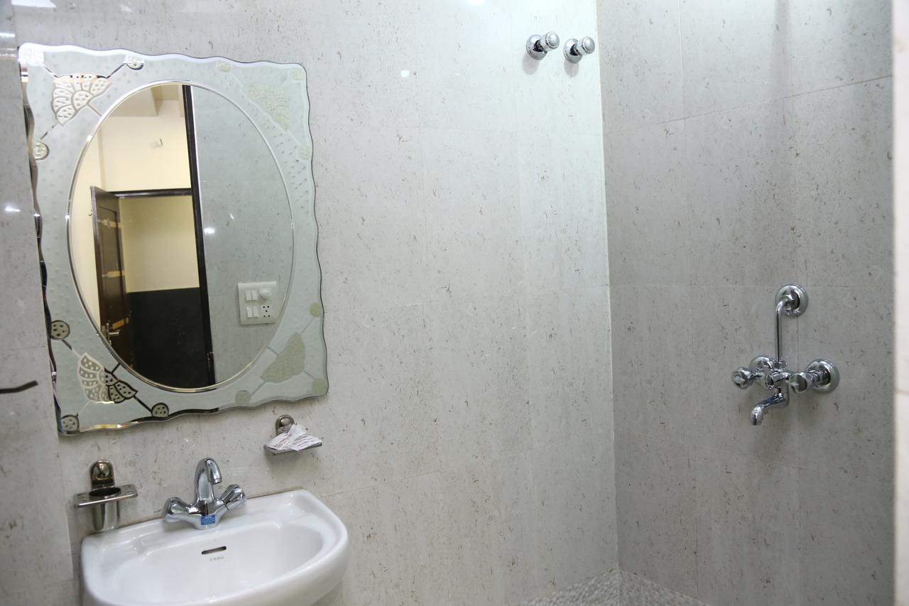 Hotel Abhinandan Inn Τζαϊπούρ Εξωτερικό φωτογραφία