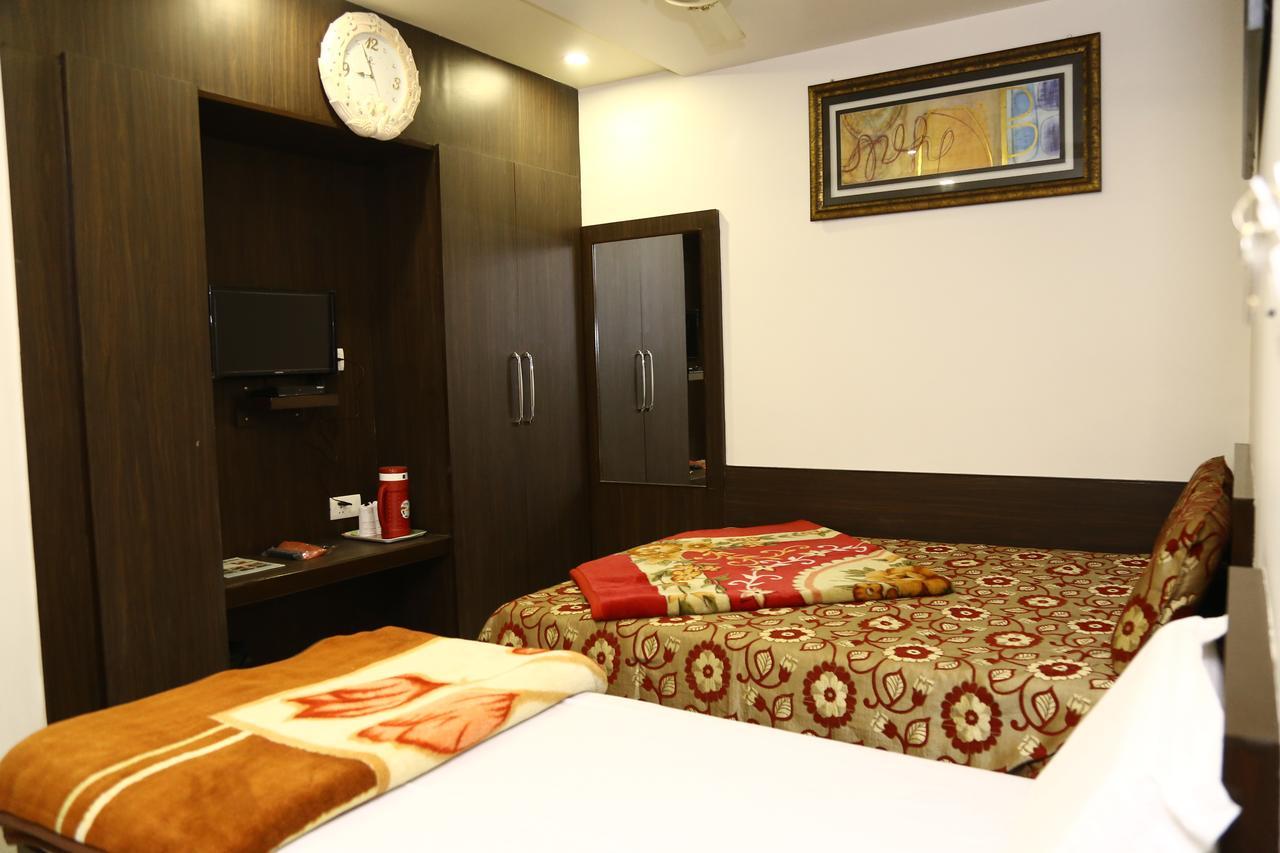 Hotel Abhinandan Inn Τζαϊπούρ Εξωτερικό φωτογραφία