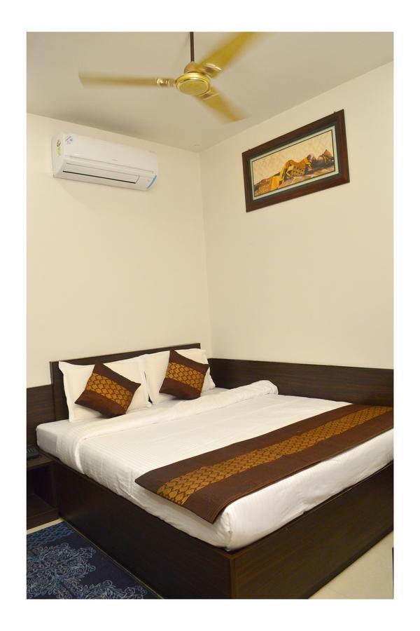 Hotel Abhinandan Inn Τζαϊπούρ Εξωτερικό φωτογραφία